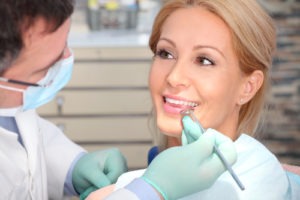 blond-lady-in-dental-chair
